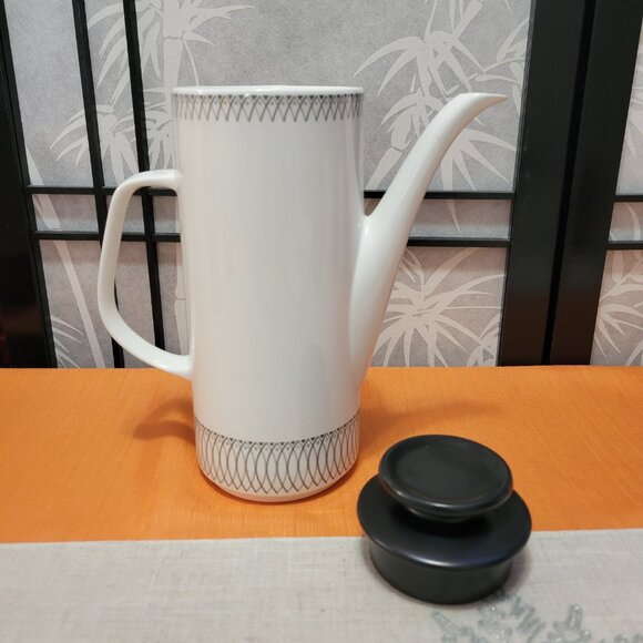 Mid Century Modern 60s JG Meakin Scraffito Coffee Pot - 5 cups - Picture 2 of 3